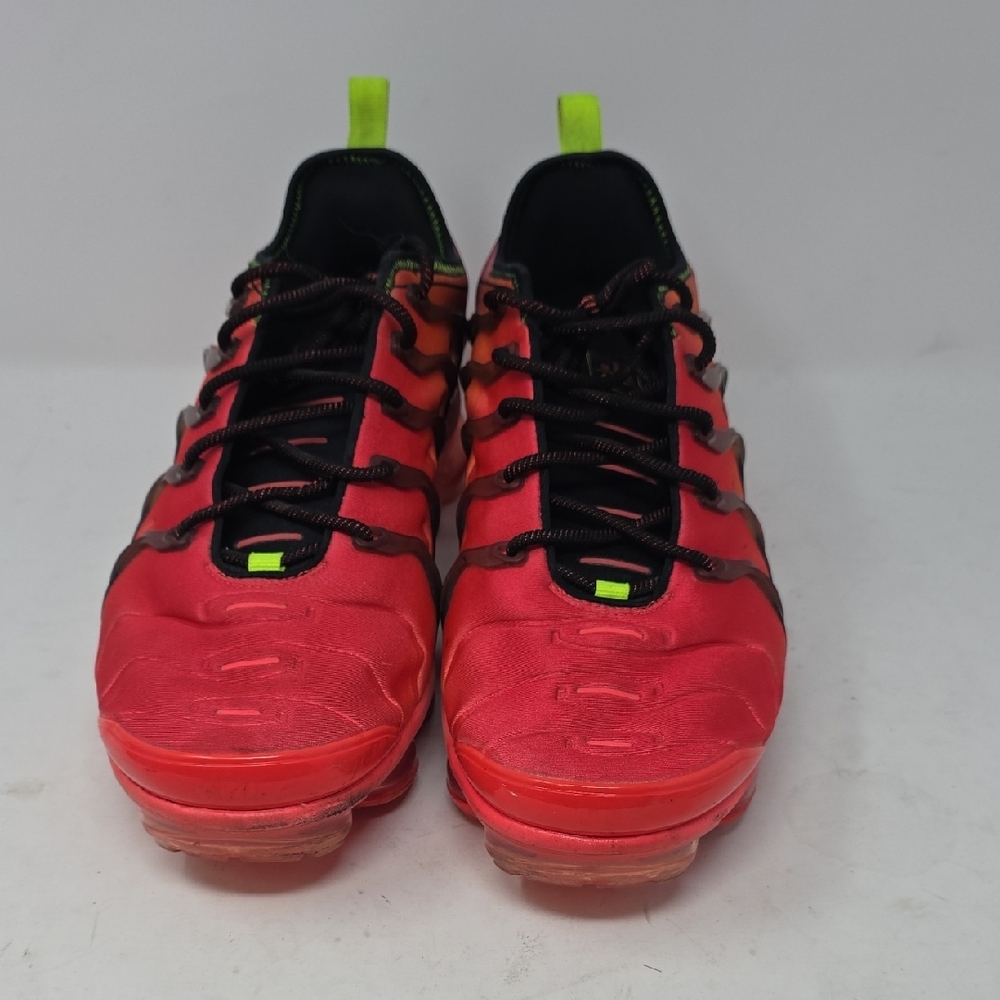 Nike Gradient Red and Pink Athletic Sneakers with Neon Green Men's Size 12 - Picture 2 of 7